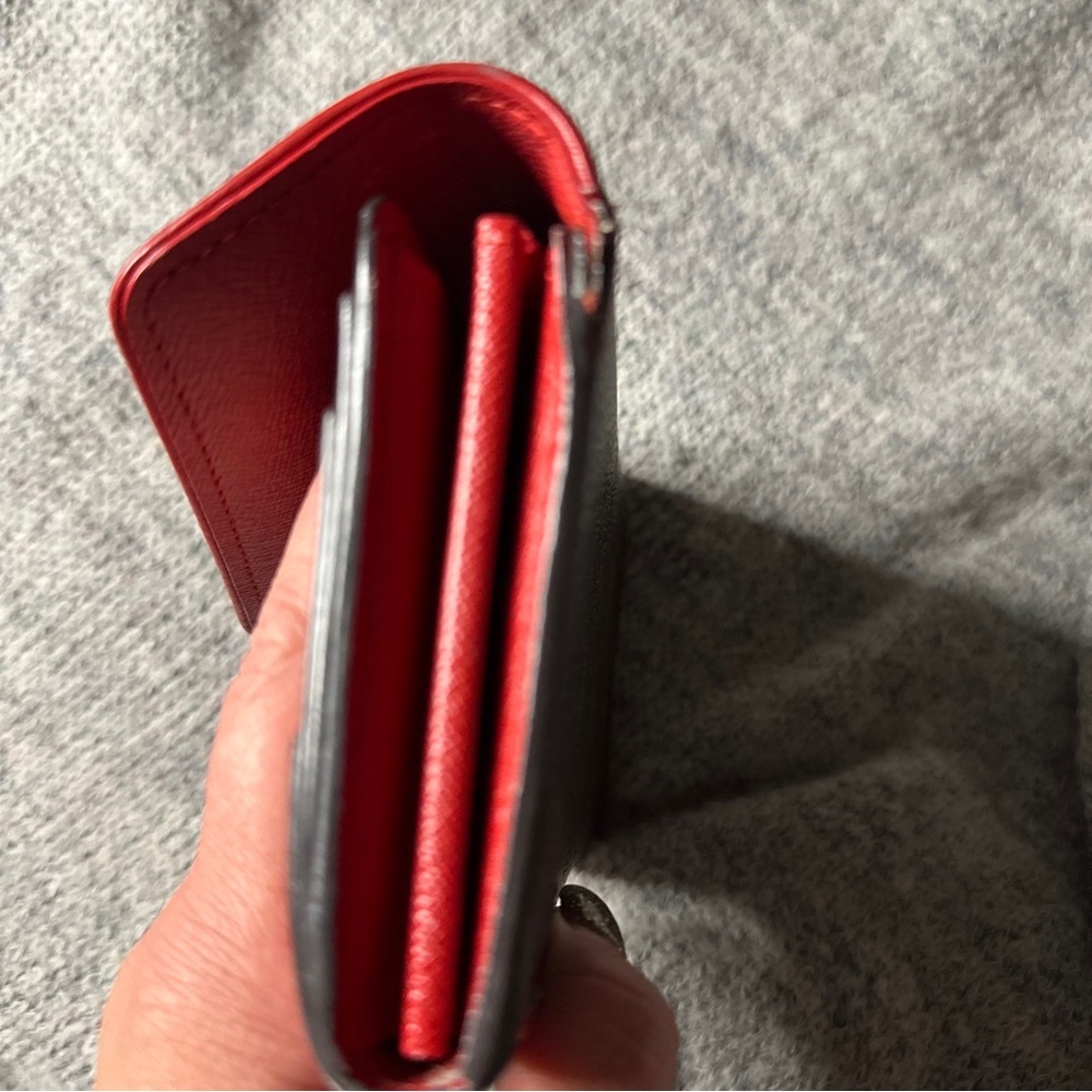 Sold! Louis Vuitton Sarah Wallet - Picture 5 of 9